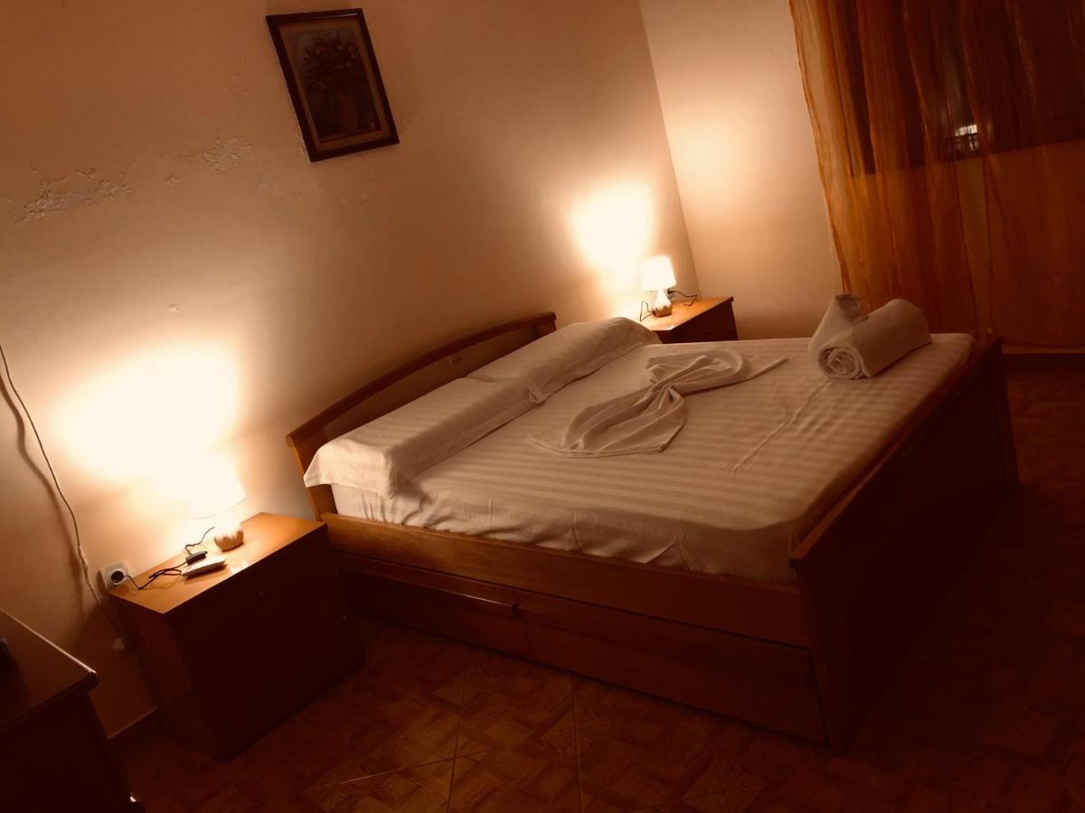 Comfort Guest Rooms Vila Hm Саранда Екстер'єр фото