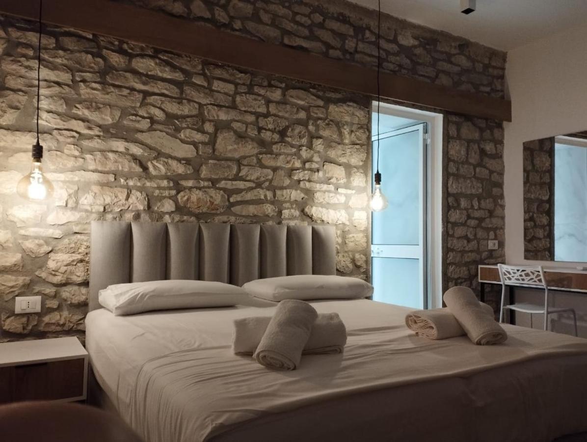Comfort Guest Rooms Vila Hm Саранда Екстер'єр фото