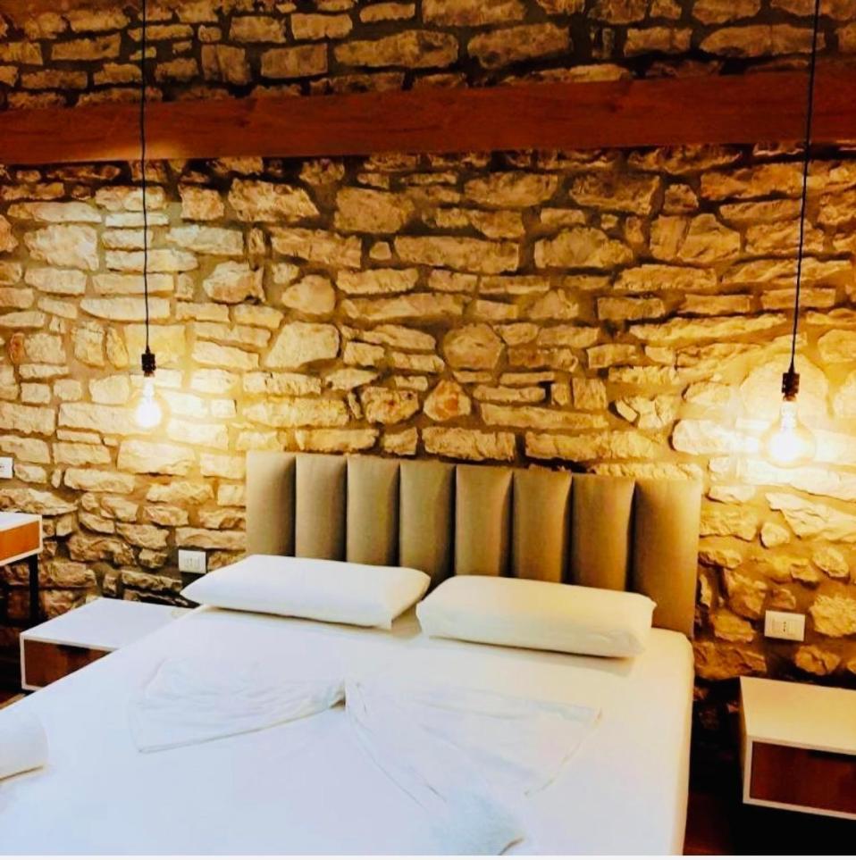 Comfort Guest Rooms Vila Hm Саранда Екстер'єр фото