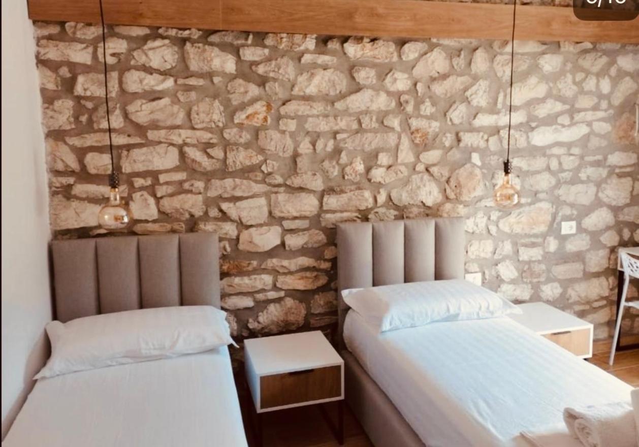 Comfort Guest Rooms Vila Hm Саранда Екстер'єр фото