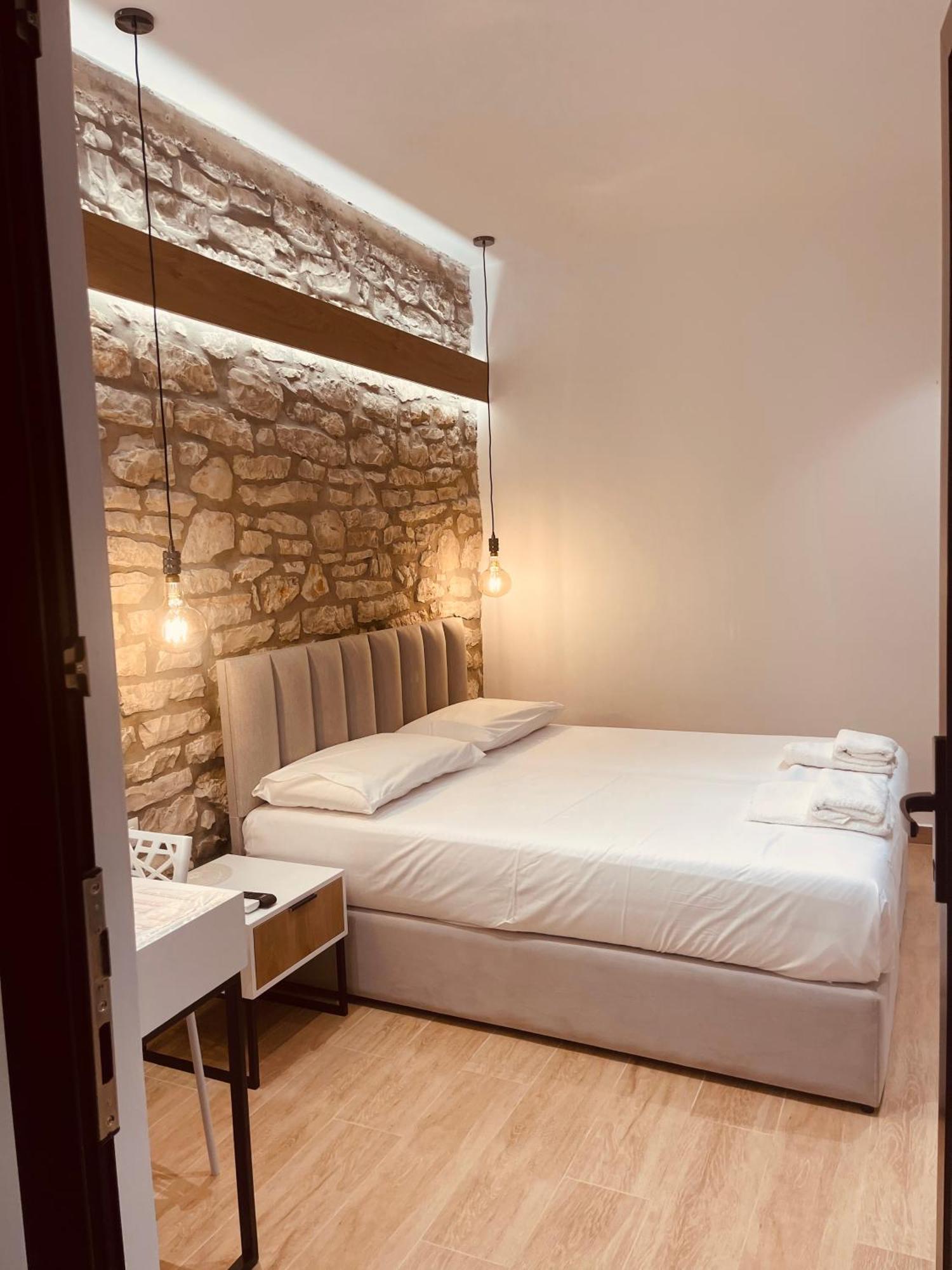 Comfort Guest Rooms Vila Hm Саранда Екстер'єр фото